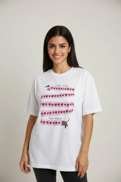 T-shirt Femme Imprimé Cœurs et Message Tendance en Tunisie