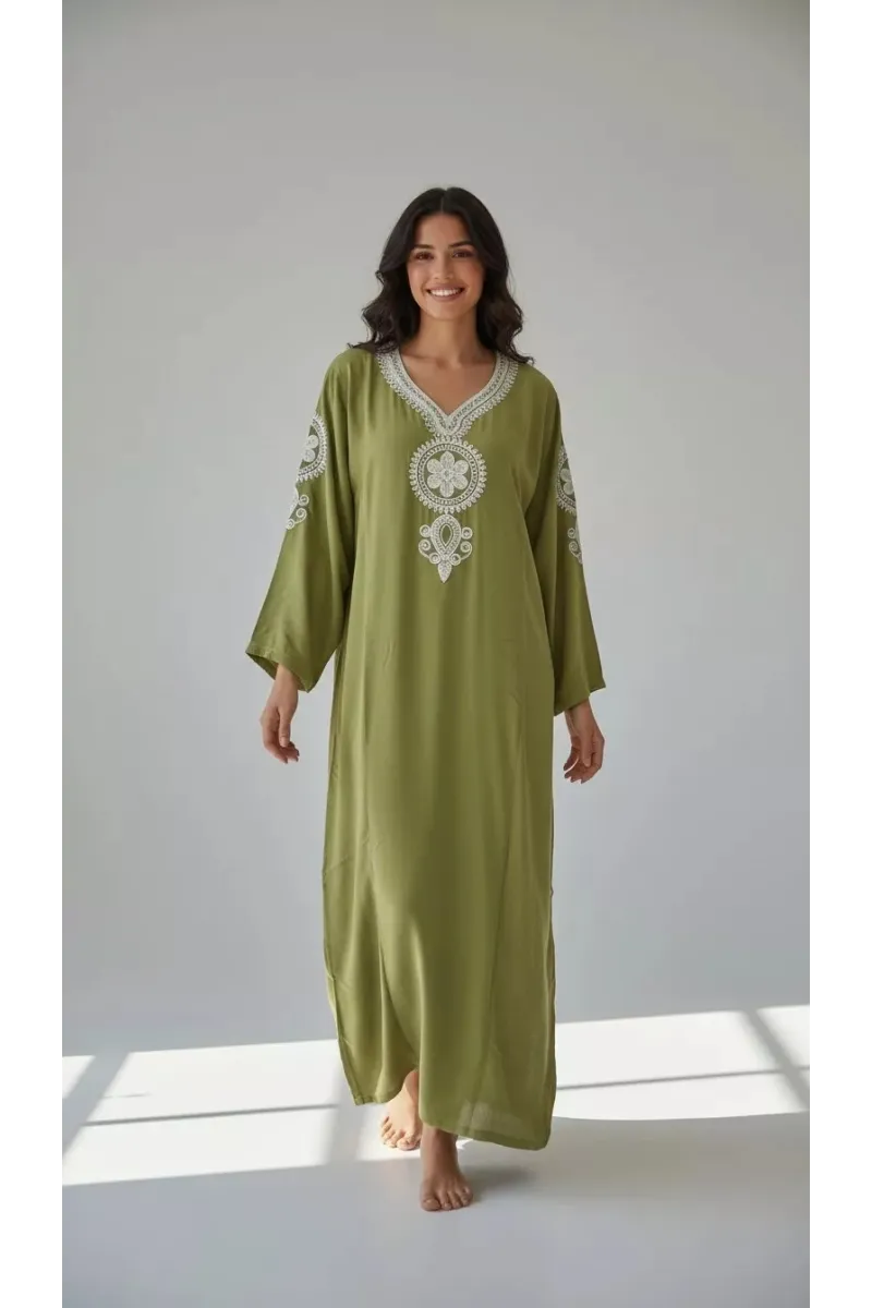 Jebba Longue pour Femme avec Broderies Royales | Mode Tunisie