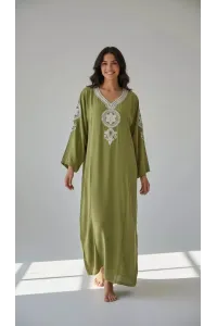 Jebba Longue pour Femme avec Broderies Royales | Mode Tunisie