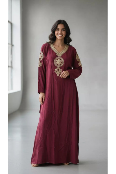 Jebba Longue pour Femme avec Broderies Royales | Mode Tunisie
