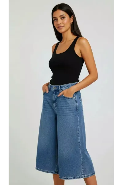 Pantacourt en Jean Coupe Large & Taille Haute | Mode Femme Tunisie
