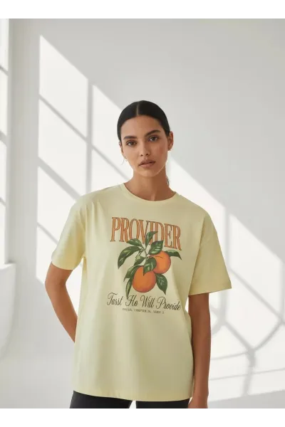 T-shirt Oversize Femme "Provider" à Imprimé Fruits | Mode Tunisie