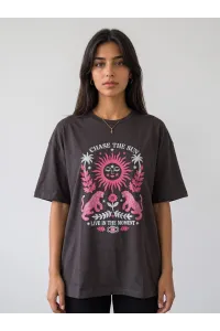 T-shirt Oversize Graphique Femme "Chase The Sun" | Tunisie