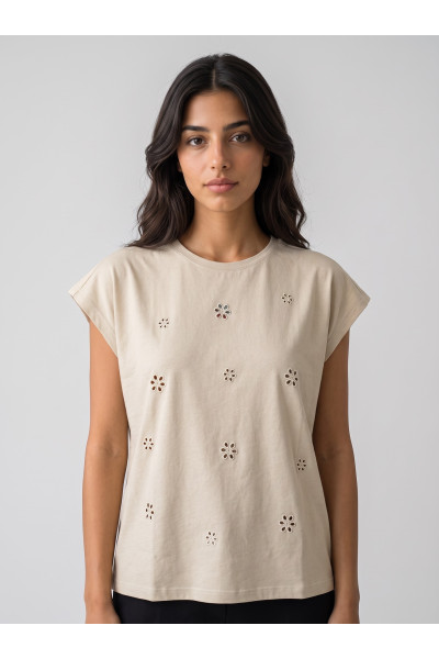 Haut Femme à Broderies Anglaises Ajourées & Col Rond | Tunisie