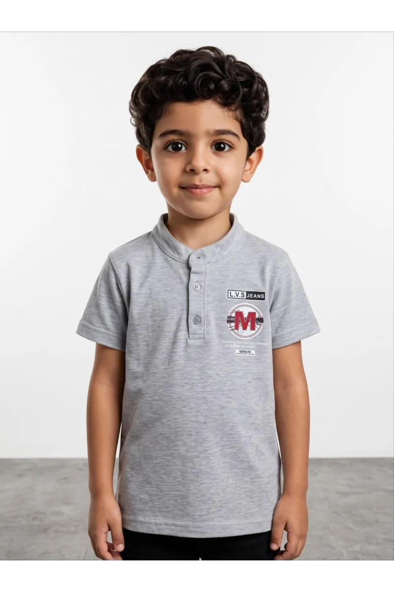 T-Shirt Garçon Col Tunisien Style Henley avec Badge Imprimé | Tunisie